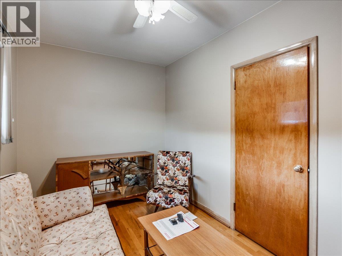 3410 CARNATION DRIVE - 21