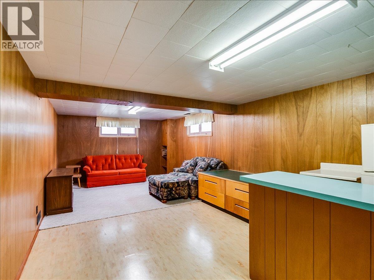 3410 CARNATION DRIVE - 26