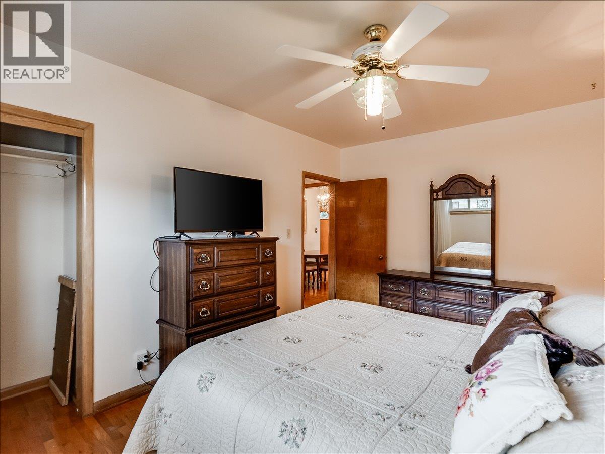 3410 CARNATION DRIVE - 15