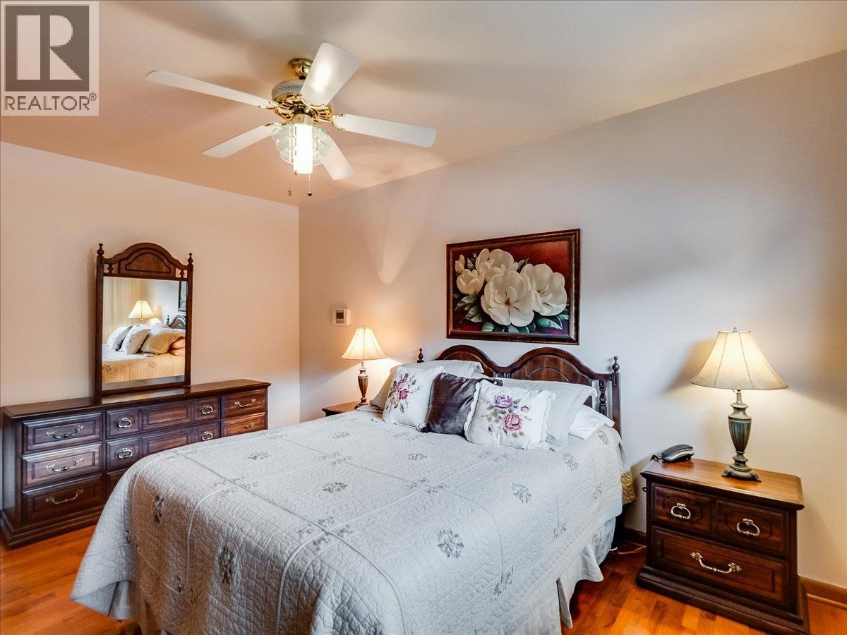 3410 CARNATION DRIVE - 14