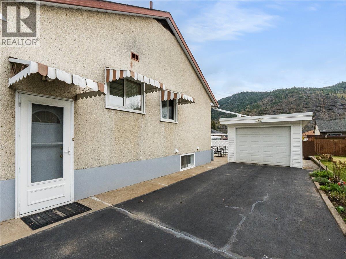 3410 CARNATION DRIVE - 38