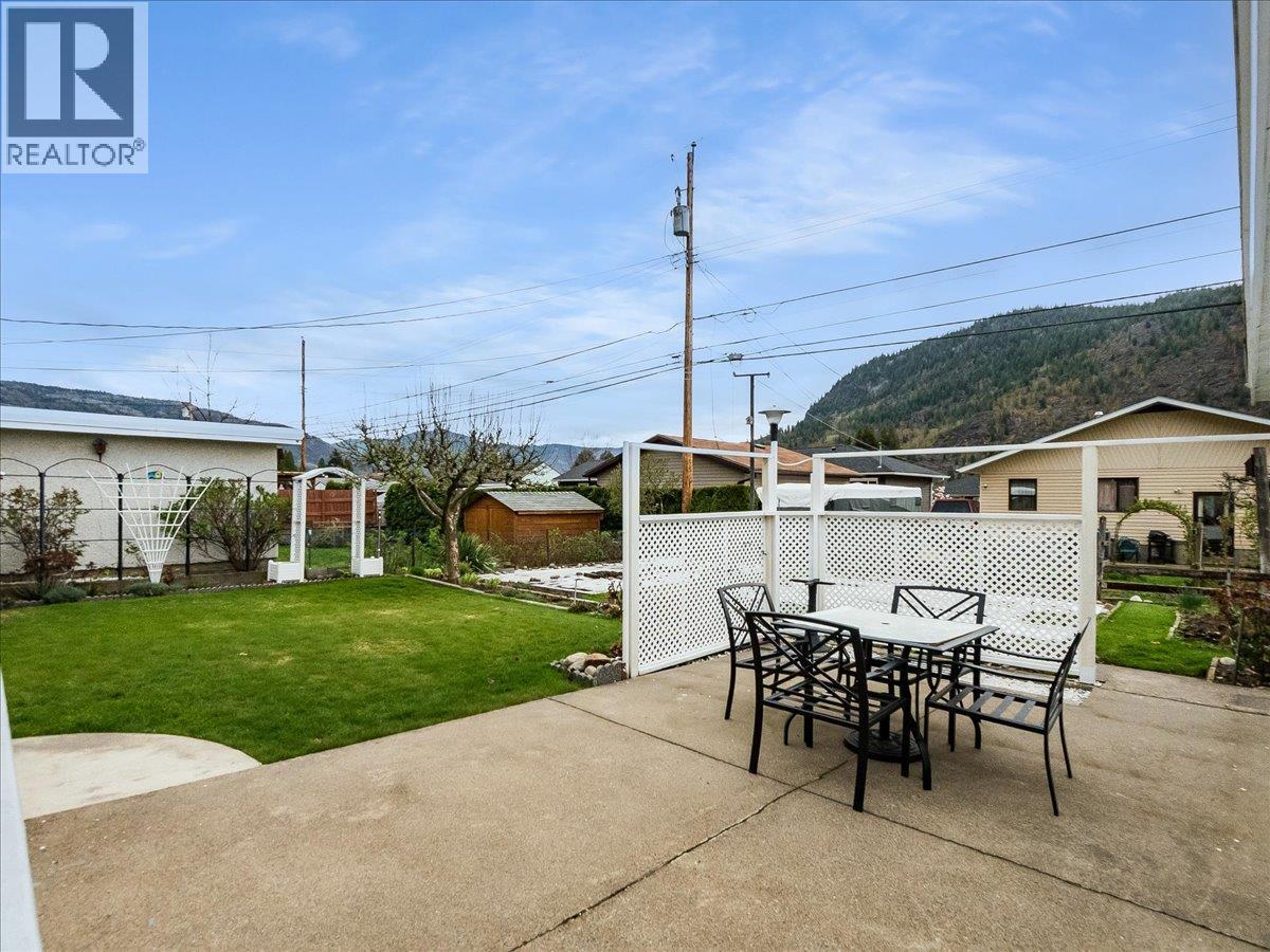 3410 CARNATION DRIVE - 41