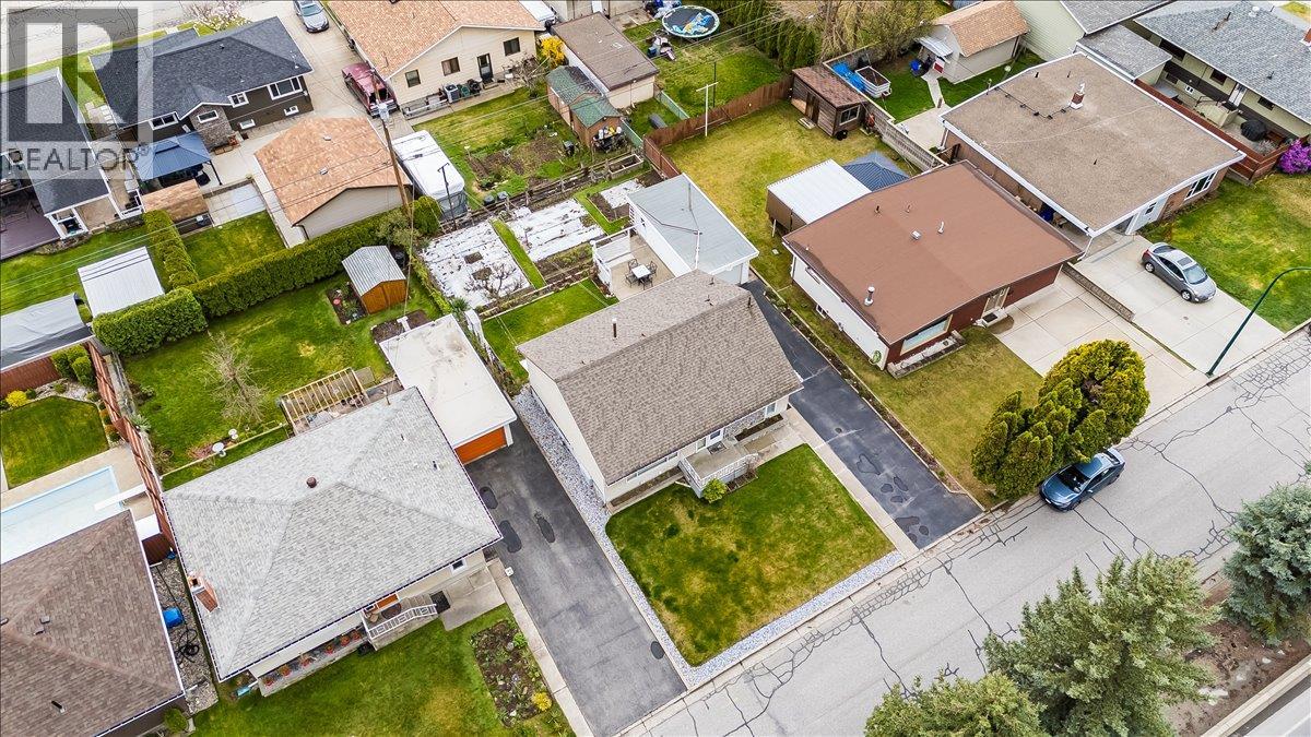 3410 CARNATION DRIVE - 49