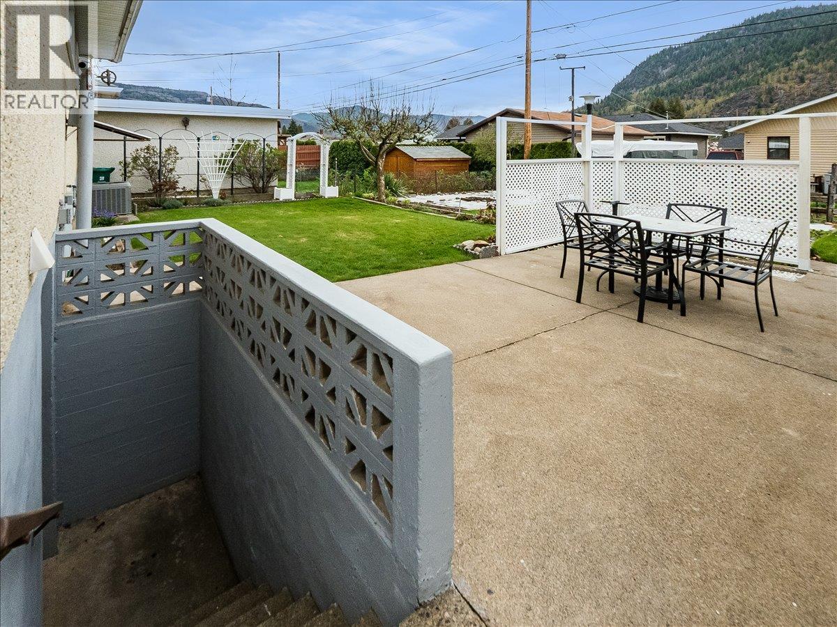 3410 CARNATION DRIVE - 44