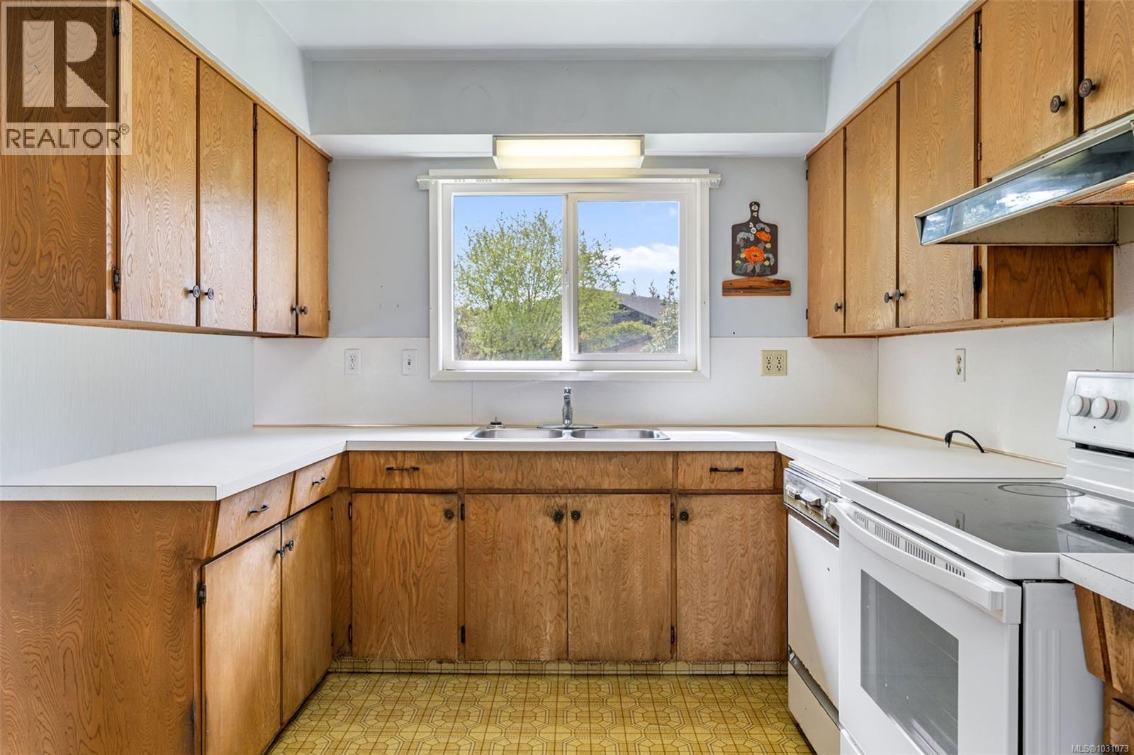 2133 PANAVIEW HTS - 14