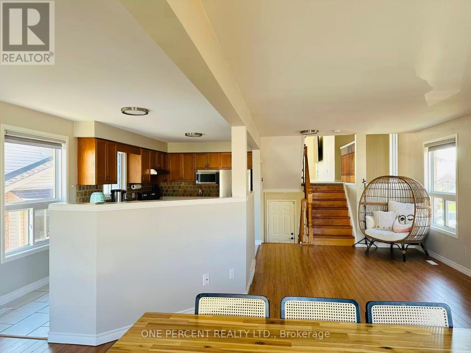 18 BELLROCK CRESCENT - 5
