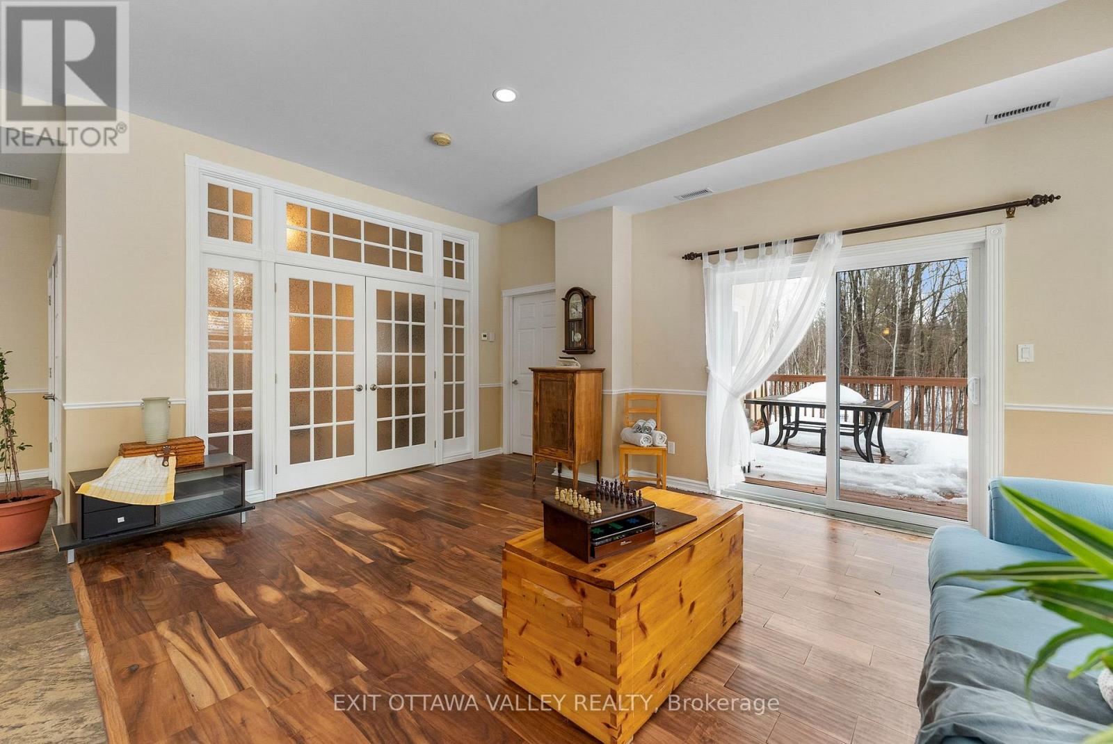 740 WALFORD ROAD - 18