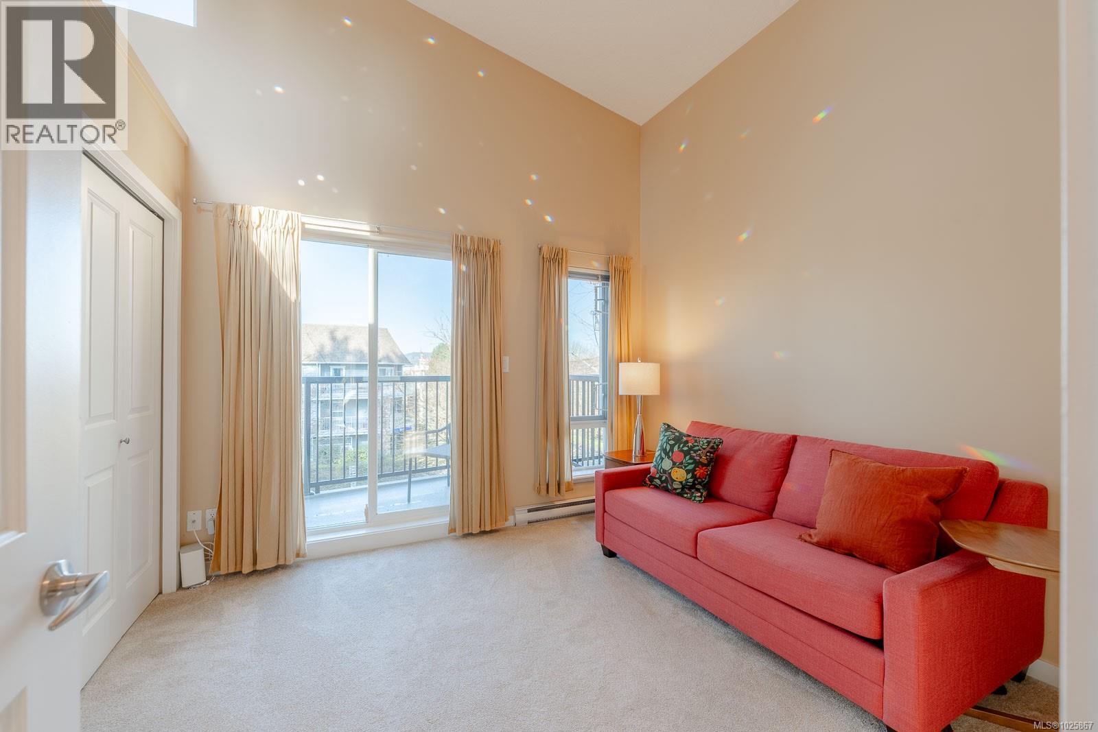 202 116 Queens Rd, Duncan