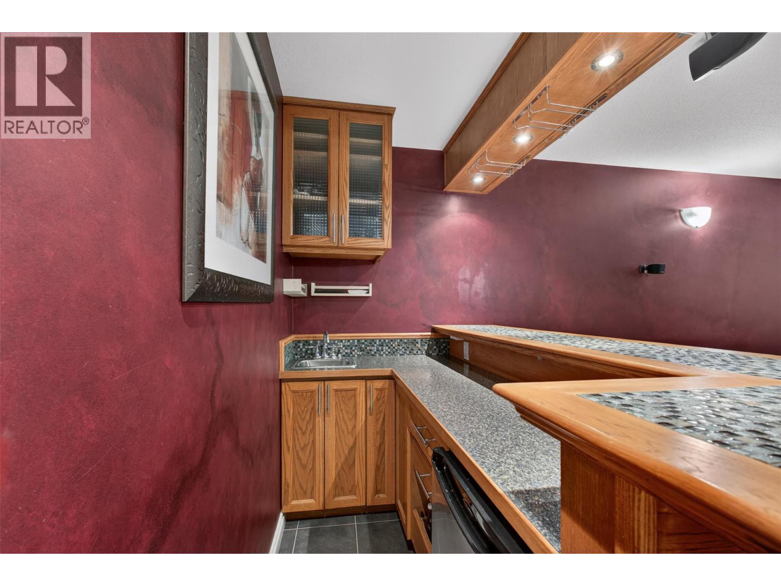  2097 Rose Anne Court, West Kelowna