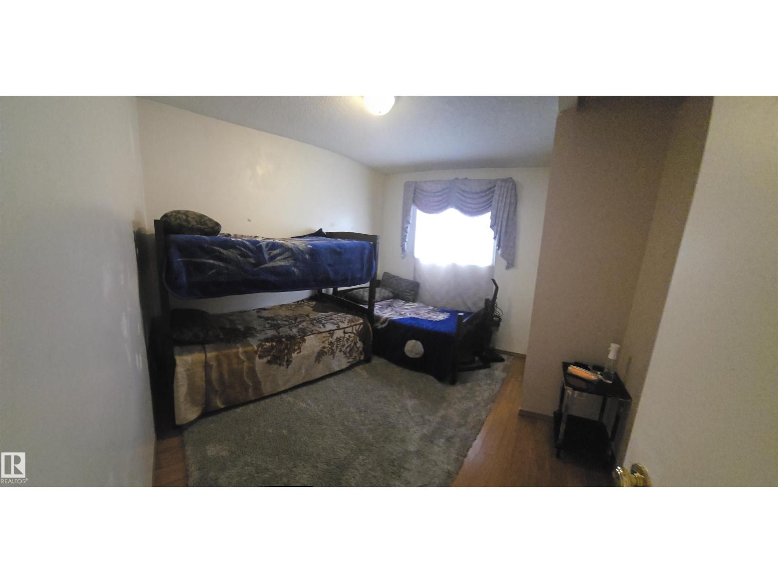 16912 110 ST NW - 19