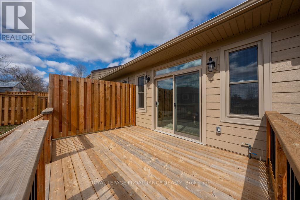 71 SEYMOUR STREET W — photo 21