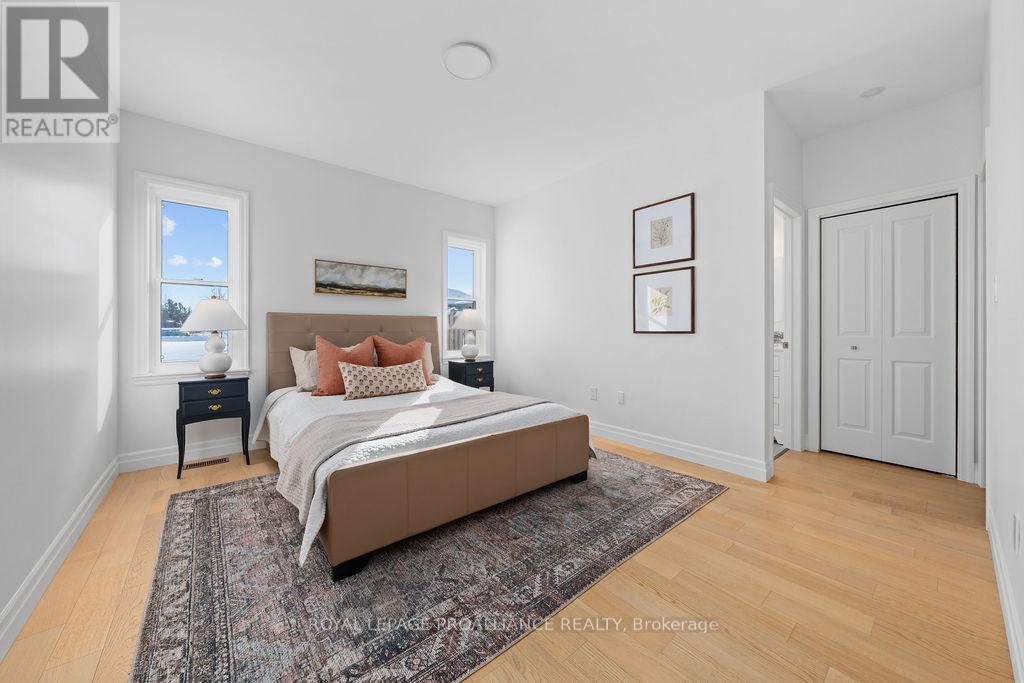 71 SEYMOUR STREET W — photo 26