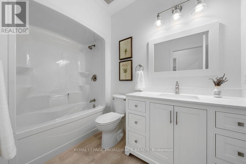 71 SEYMOUR STREET W — photo 32