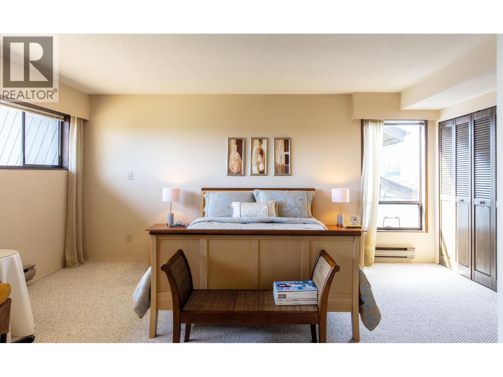 1170 FULTON AVENUE, West Vancouver