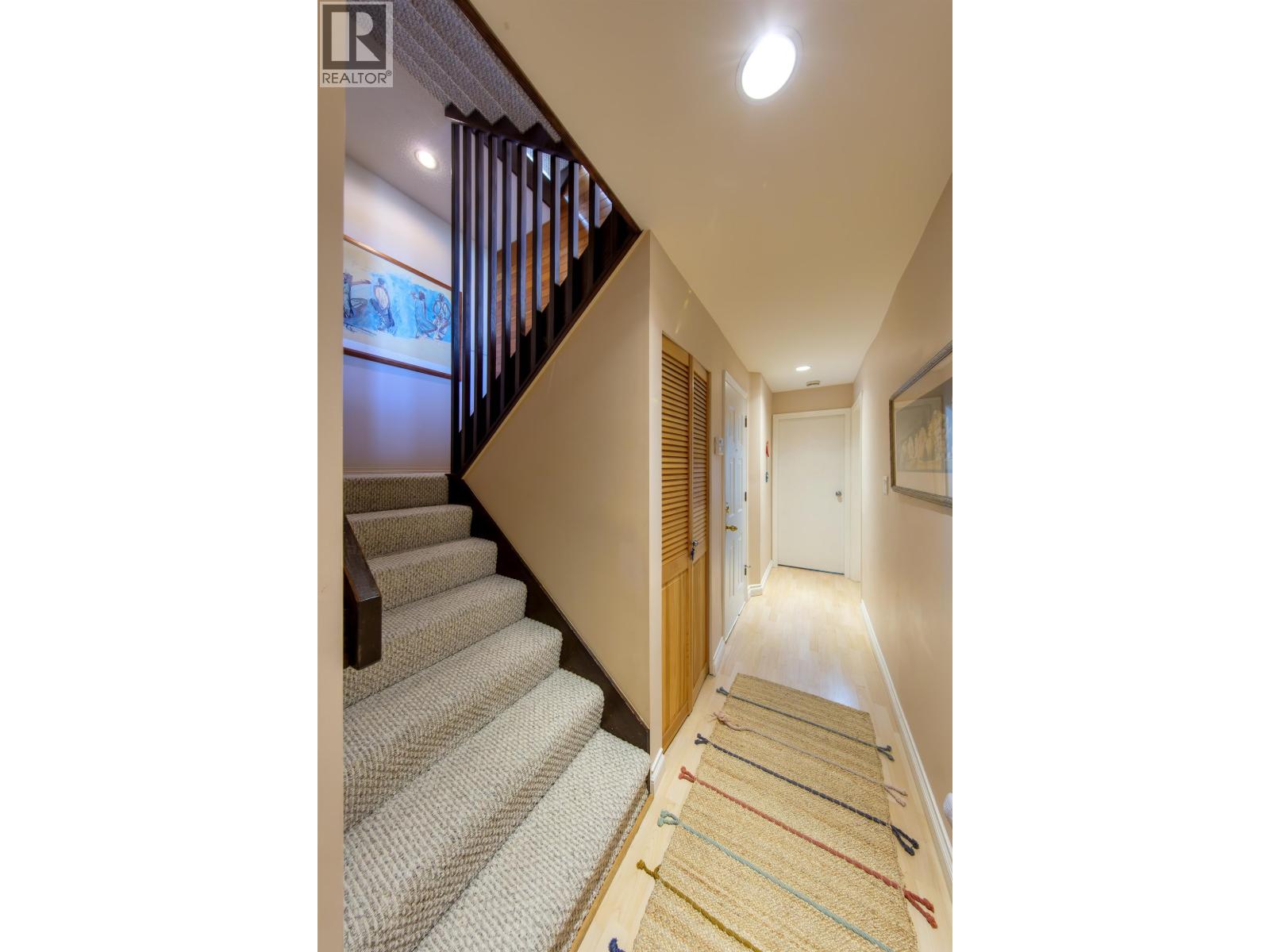 1170 FULTON AVENUE, West Vancouver