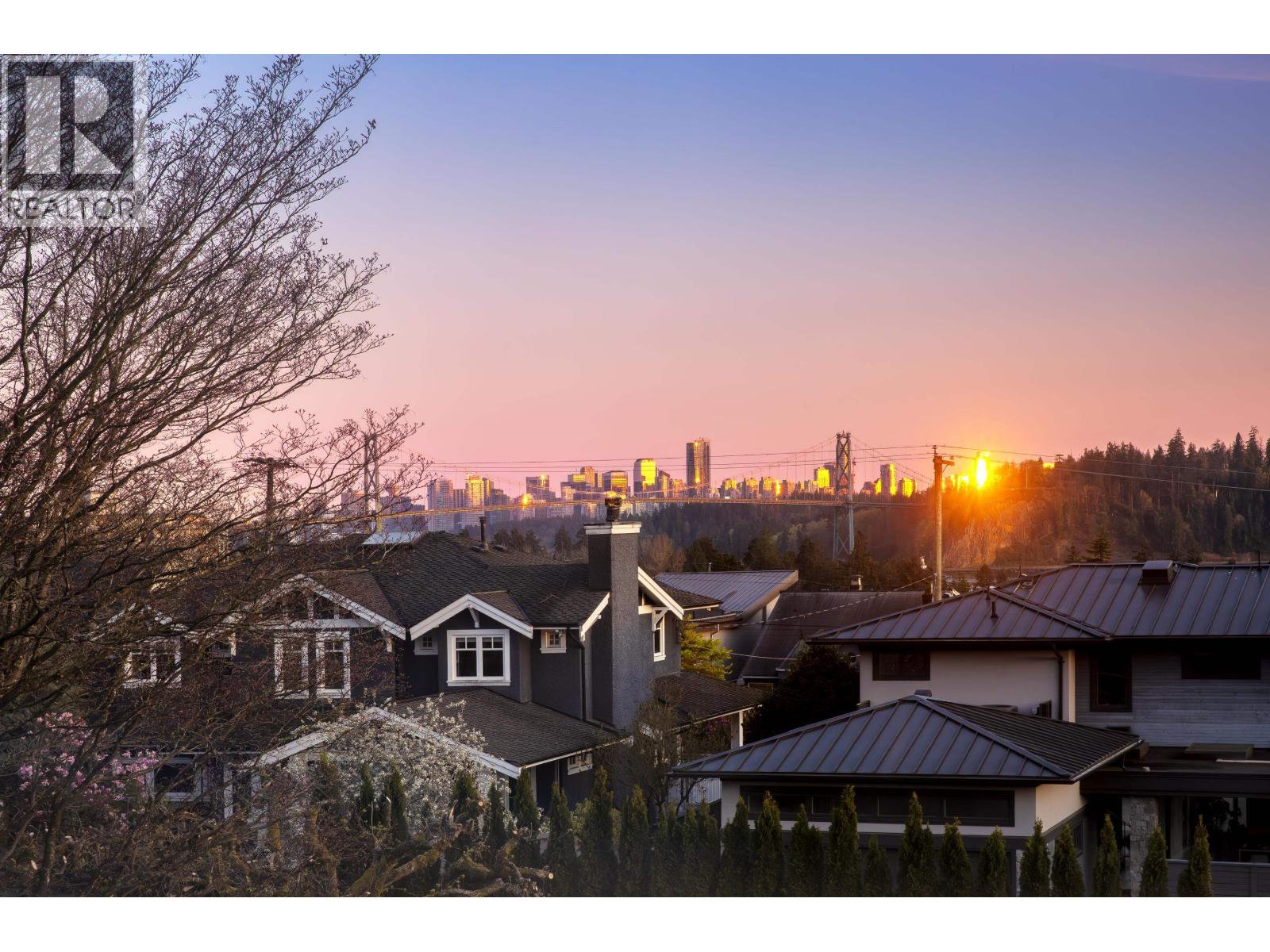 1170 FULTON AVENUE, West Vancouver