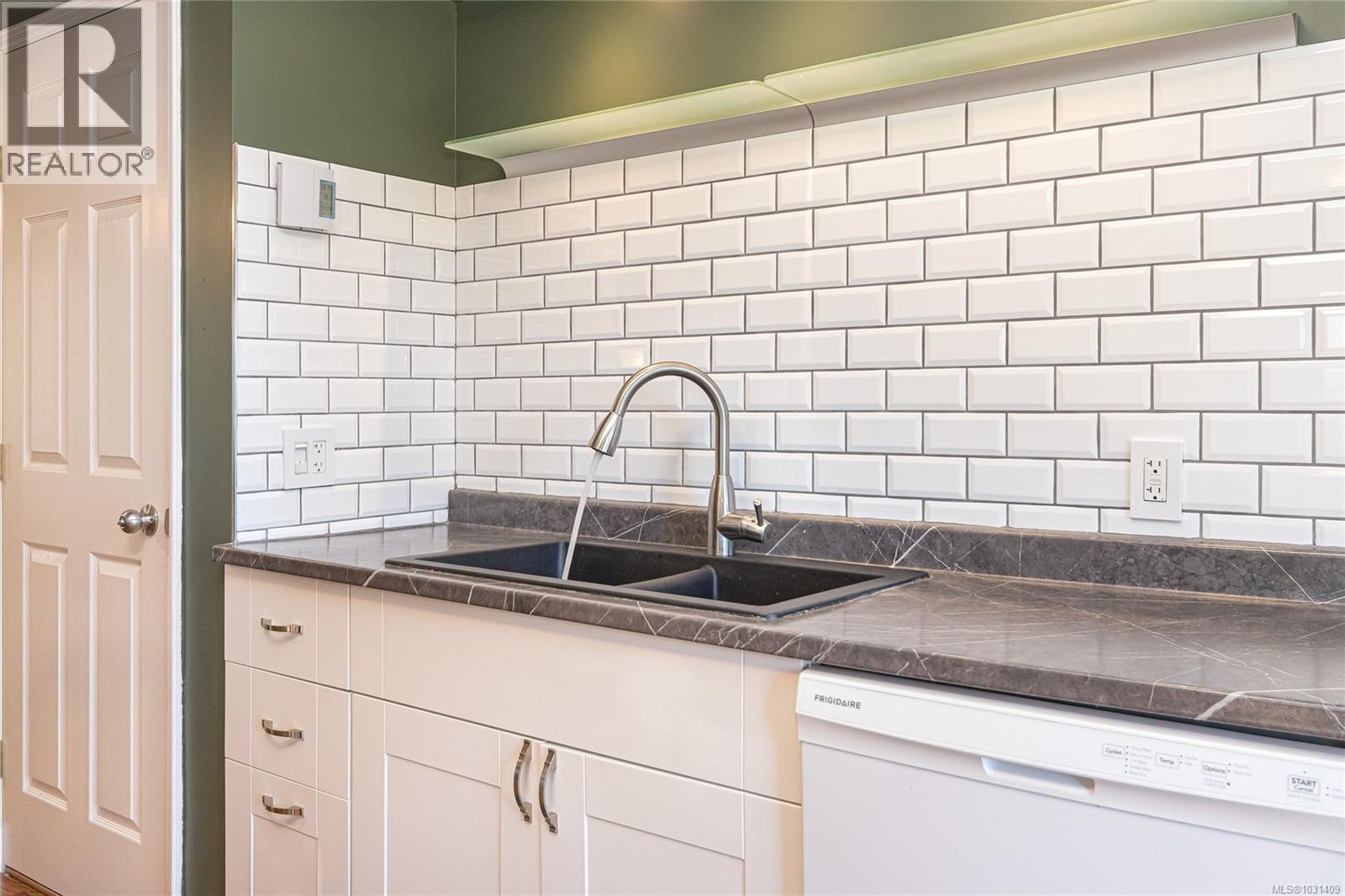 3321 SUSAN MARIE PL - 25