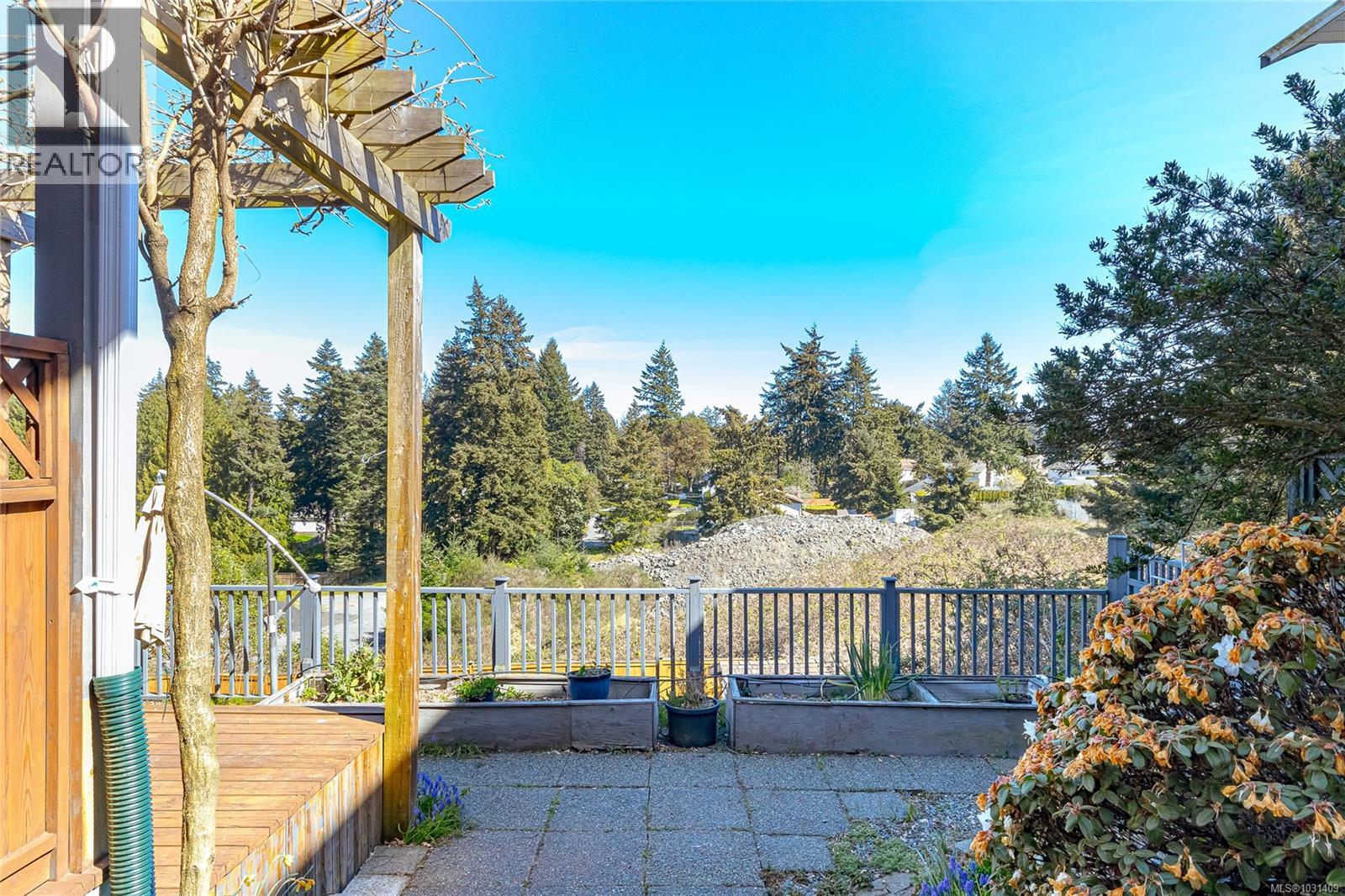 3321 Susan Marie Pl - 32