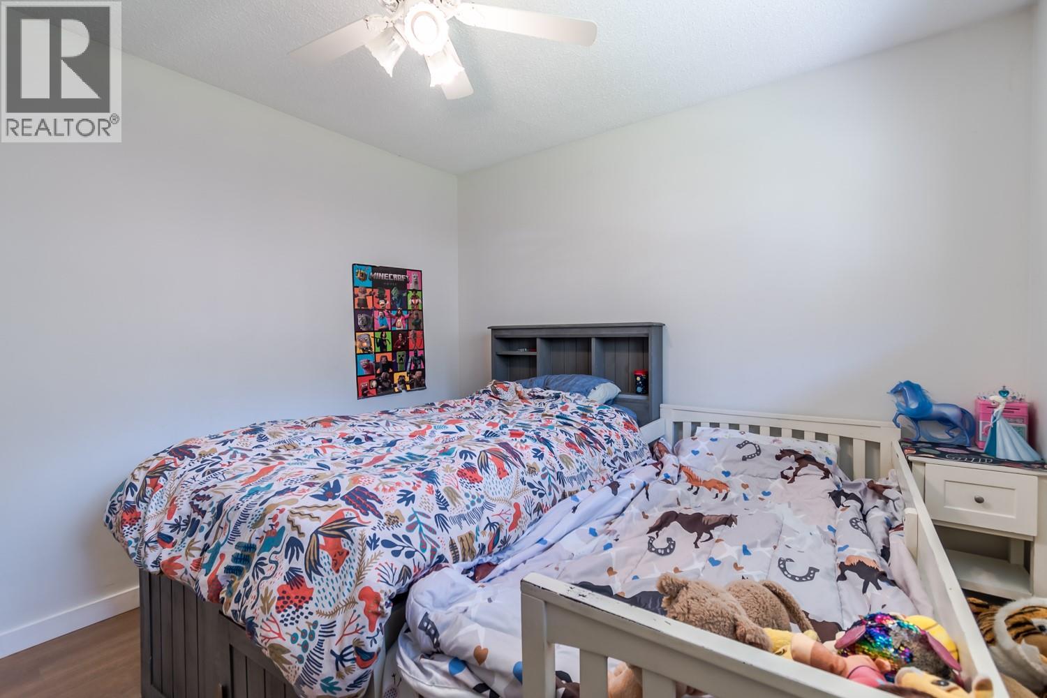 819 ORCHARD DRIVE - 38