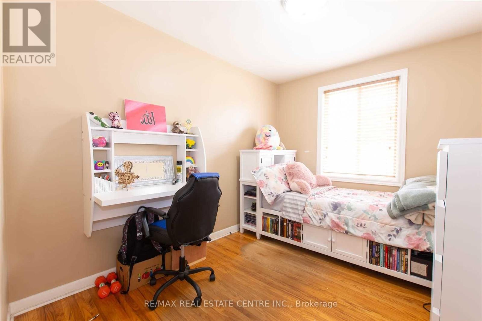 539 WEYNWAY COURT - 10