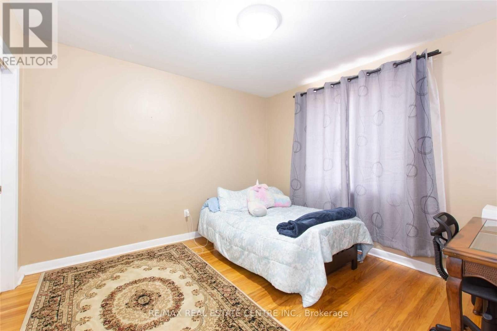 539 WEYNWAY COURT - 11