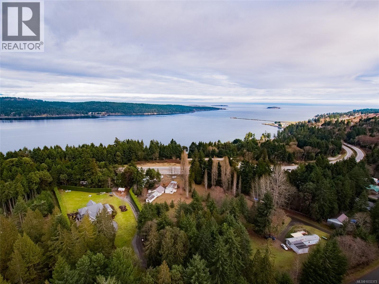 8439 Lisa Lane, Lantzville