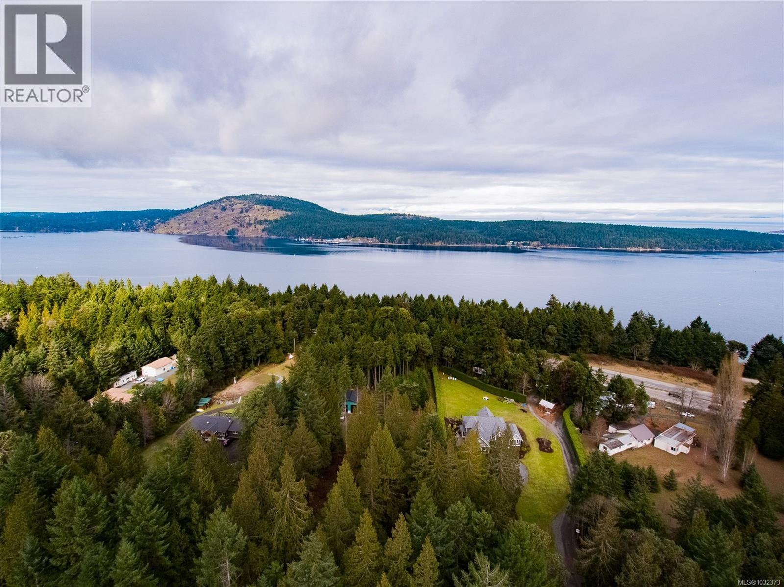 8439 Lisa Lane, Lantzville