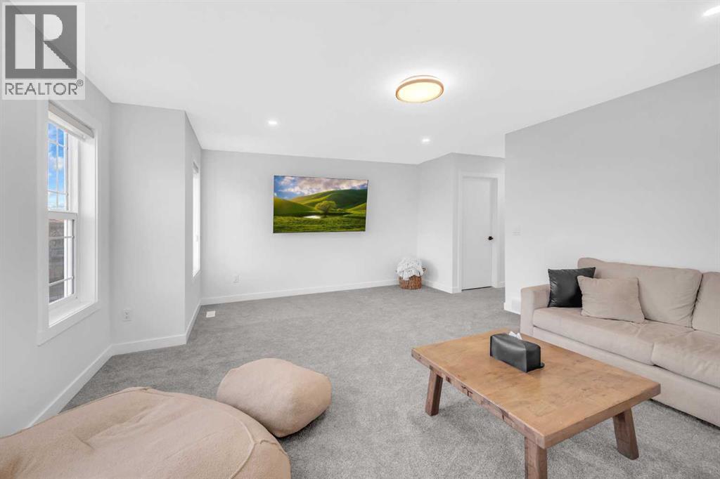 11 Heritage Circle, Cochrane