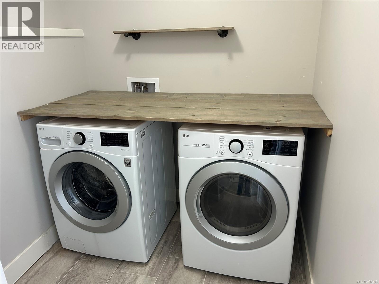 6568 FELDERHOF RD - 17