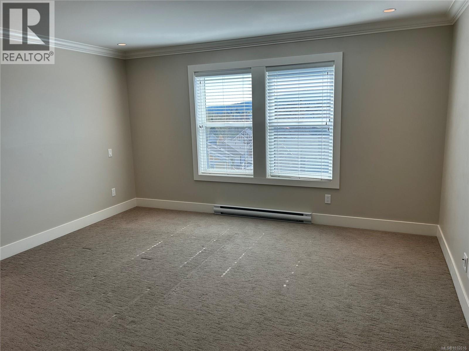 6568 FELDERHOF RD - 22