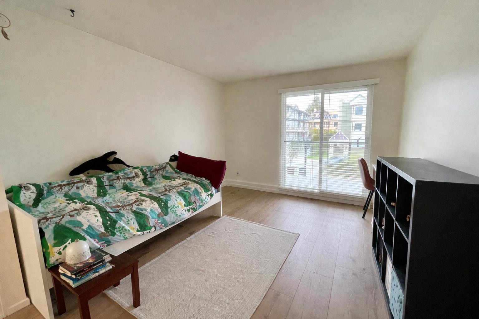 203 1273 MERKLIN STREET, White Rock