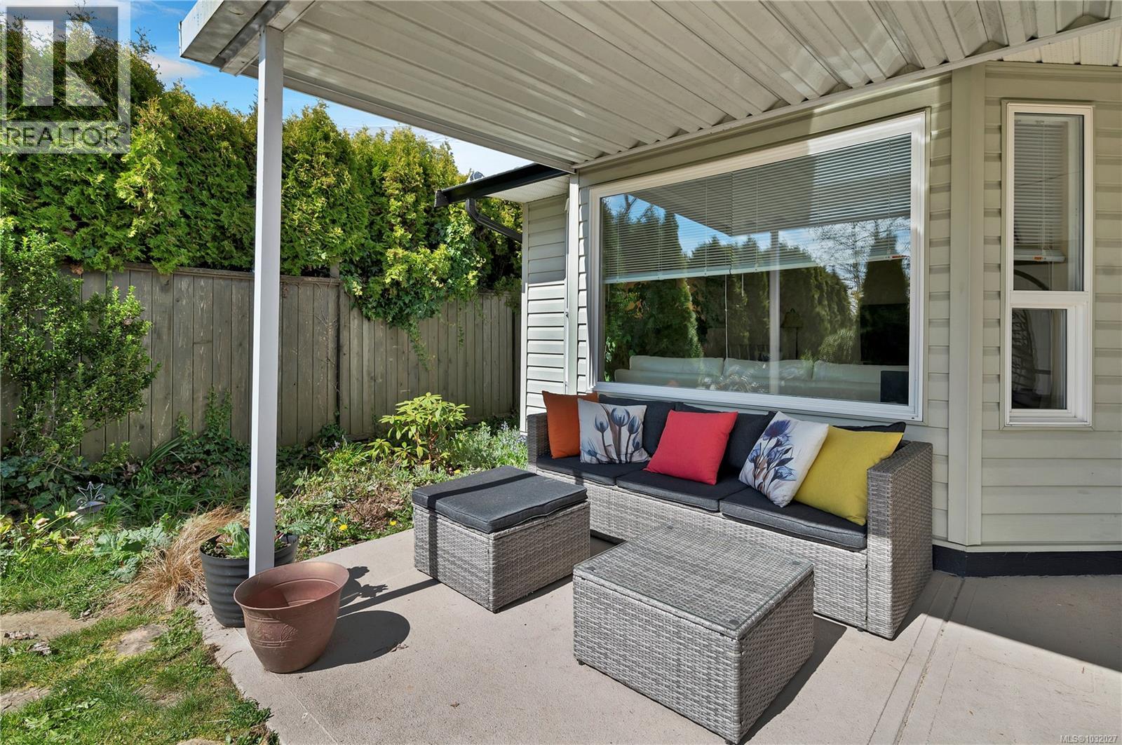 437 ROCKLAND RD - 30