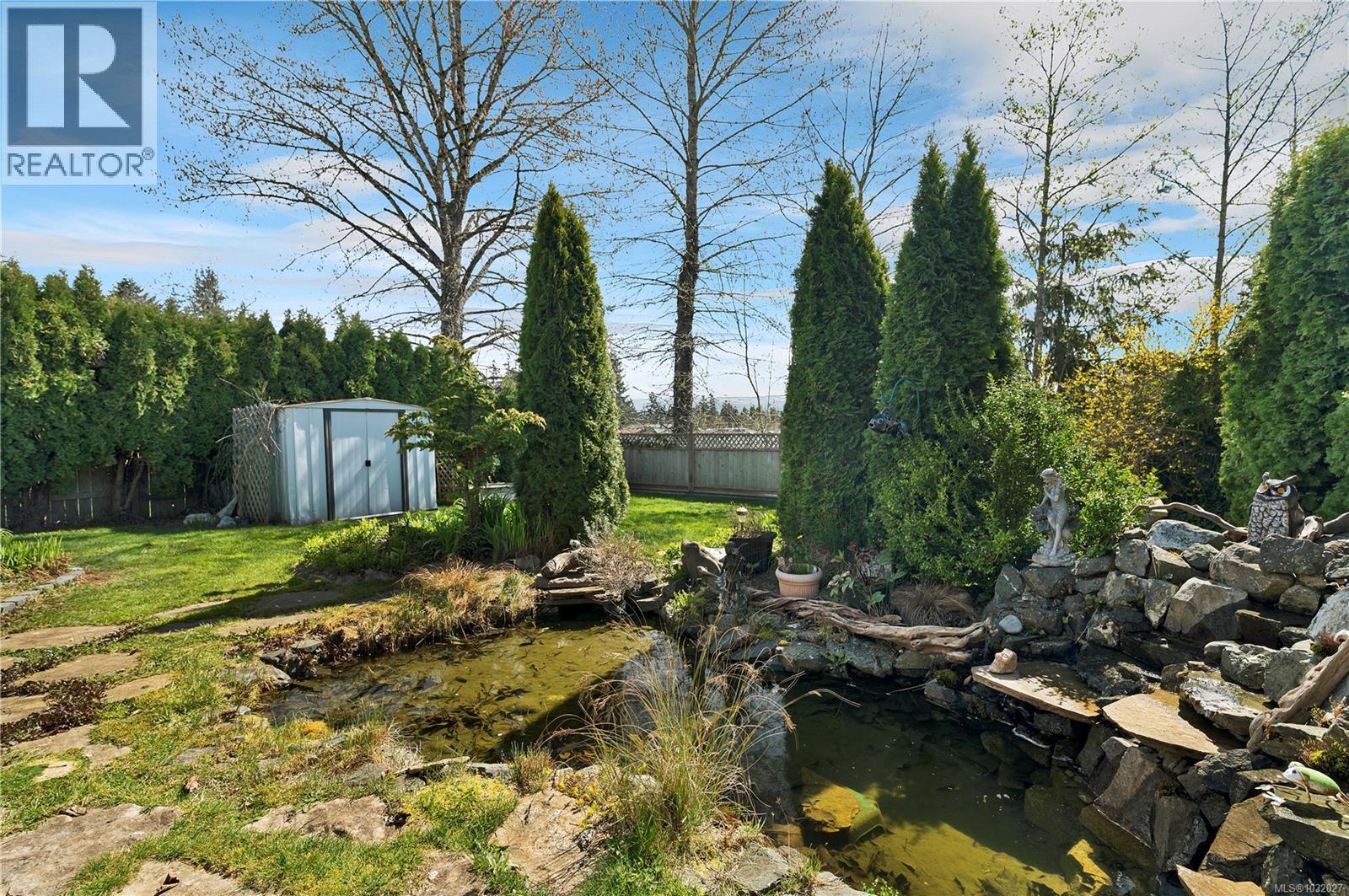 437 ROCKLAND RD - 35