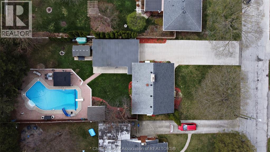 32 MAPLE STREET — photo 45