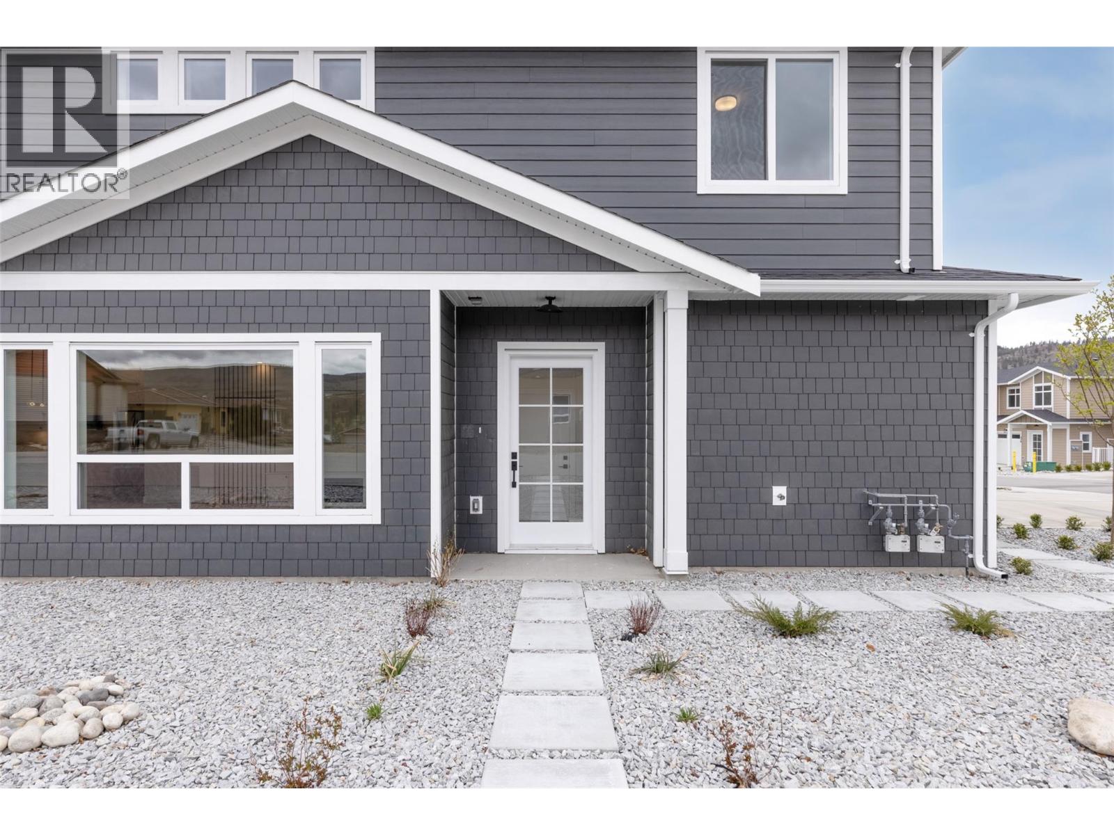 397 Chardonnay Avenue, Oliver