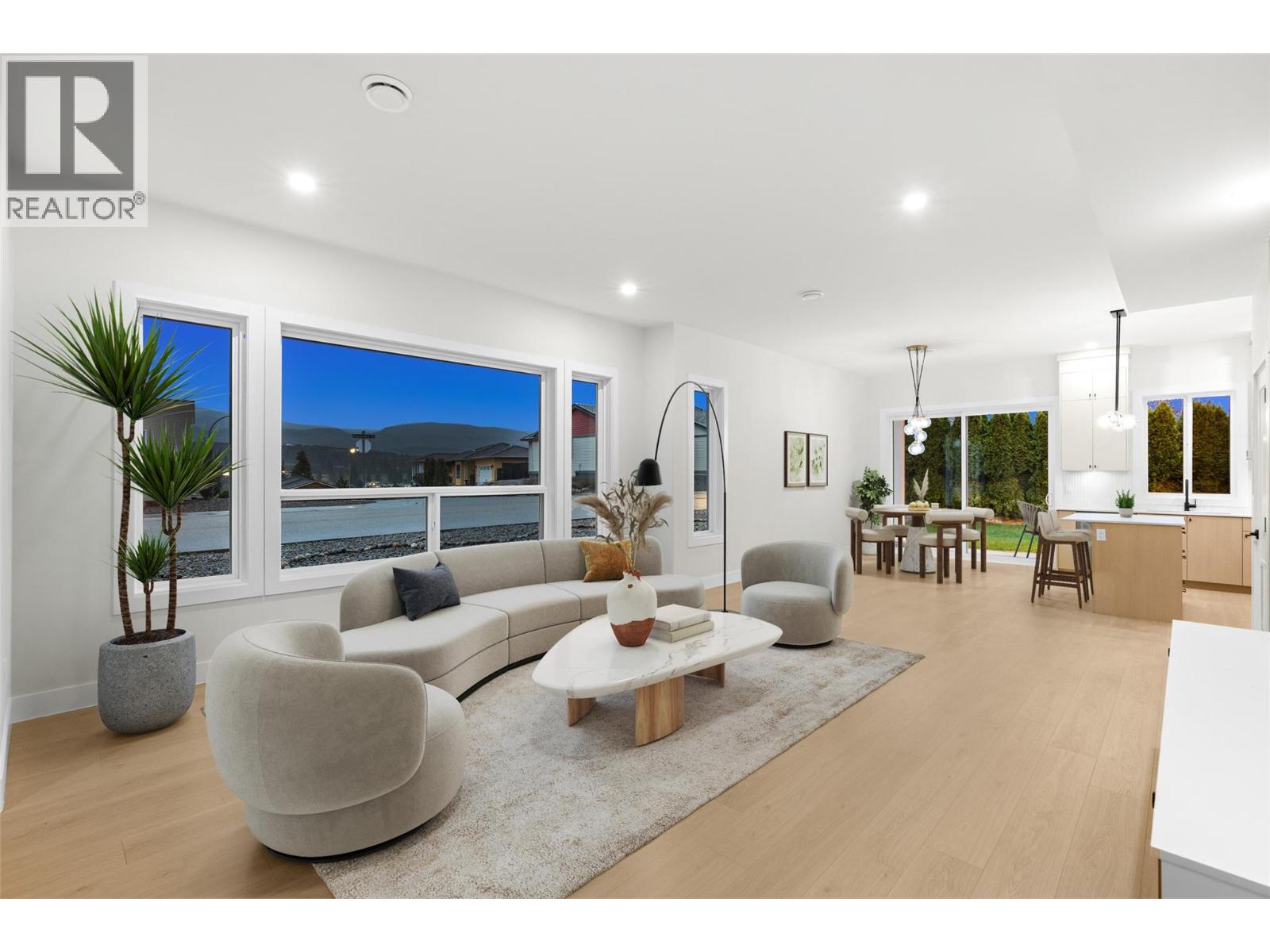 397 Chardonnay Avenue, Oliver