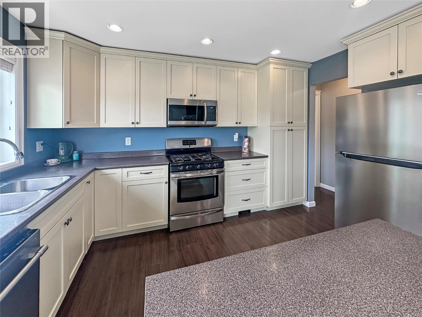  201 WESTRIDGE Court, Princeton