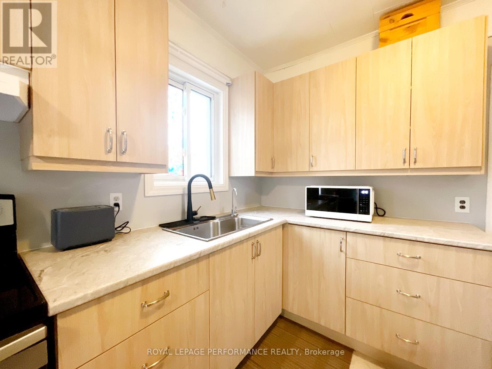 4866 2ND LINE ROAD - 7