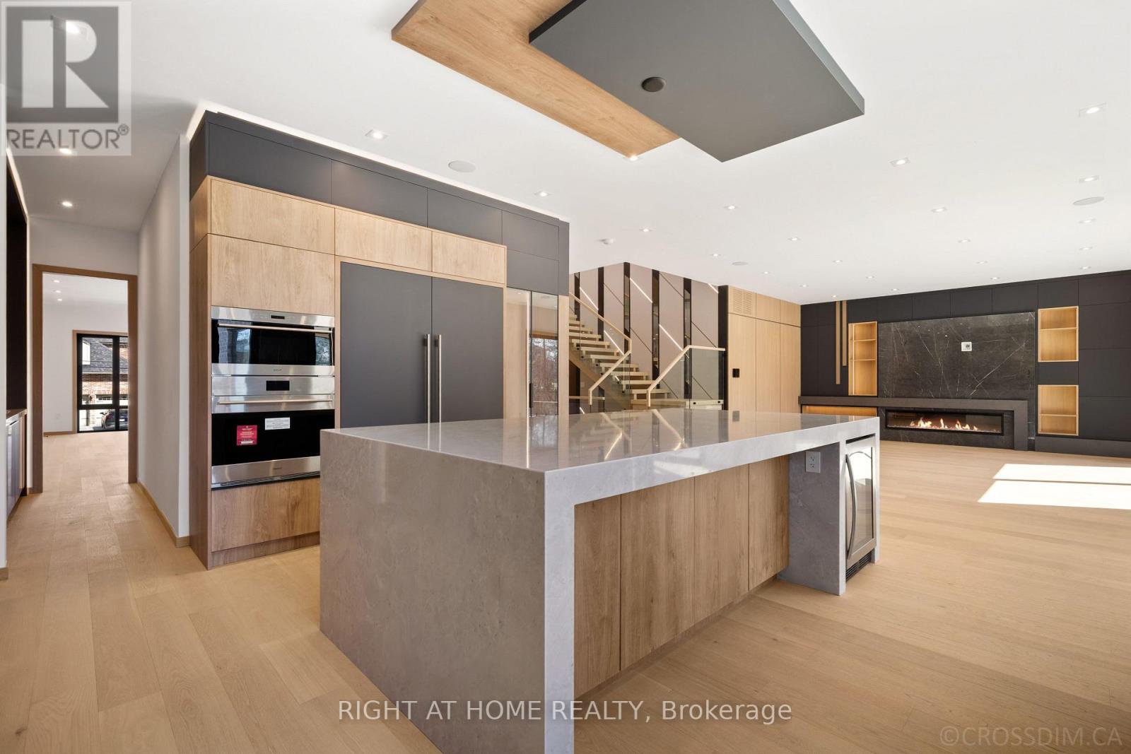 99 DOUGLAS ROAD - 12