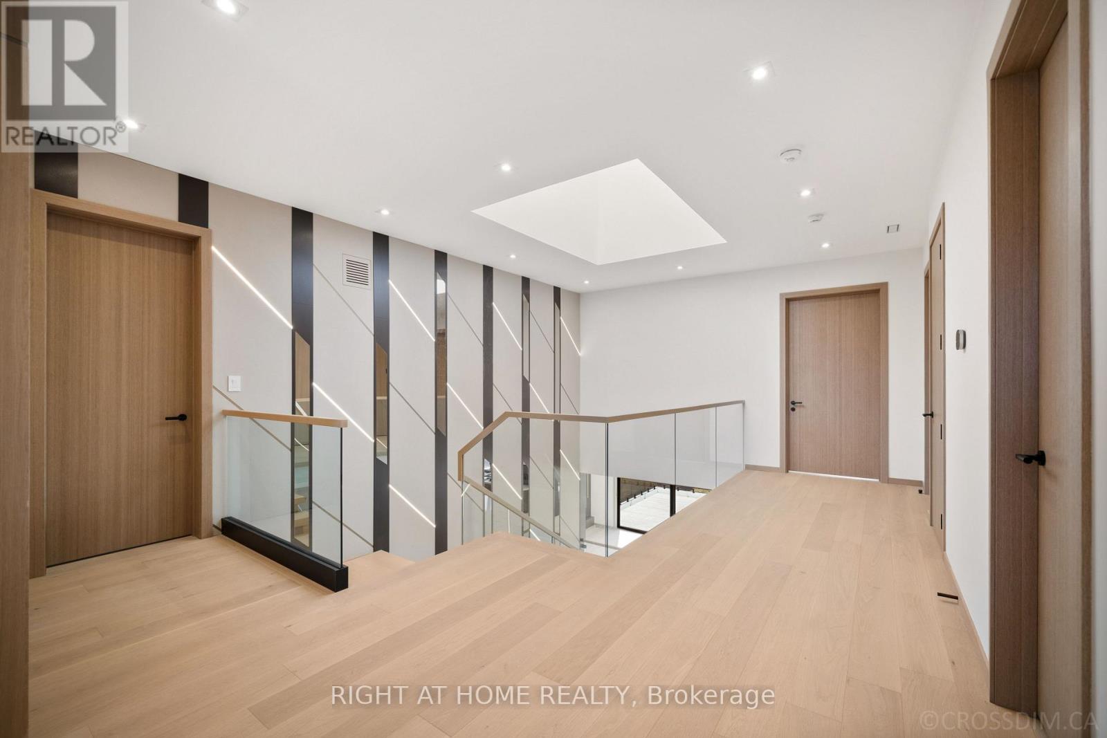 99 DOUGLAS ROAD - 22