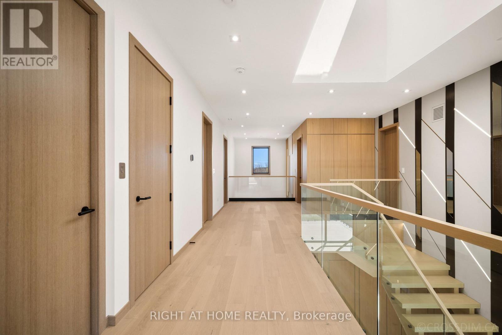 99 DOUGLAS ROAD - 23