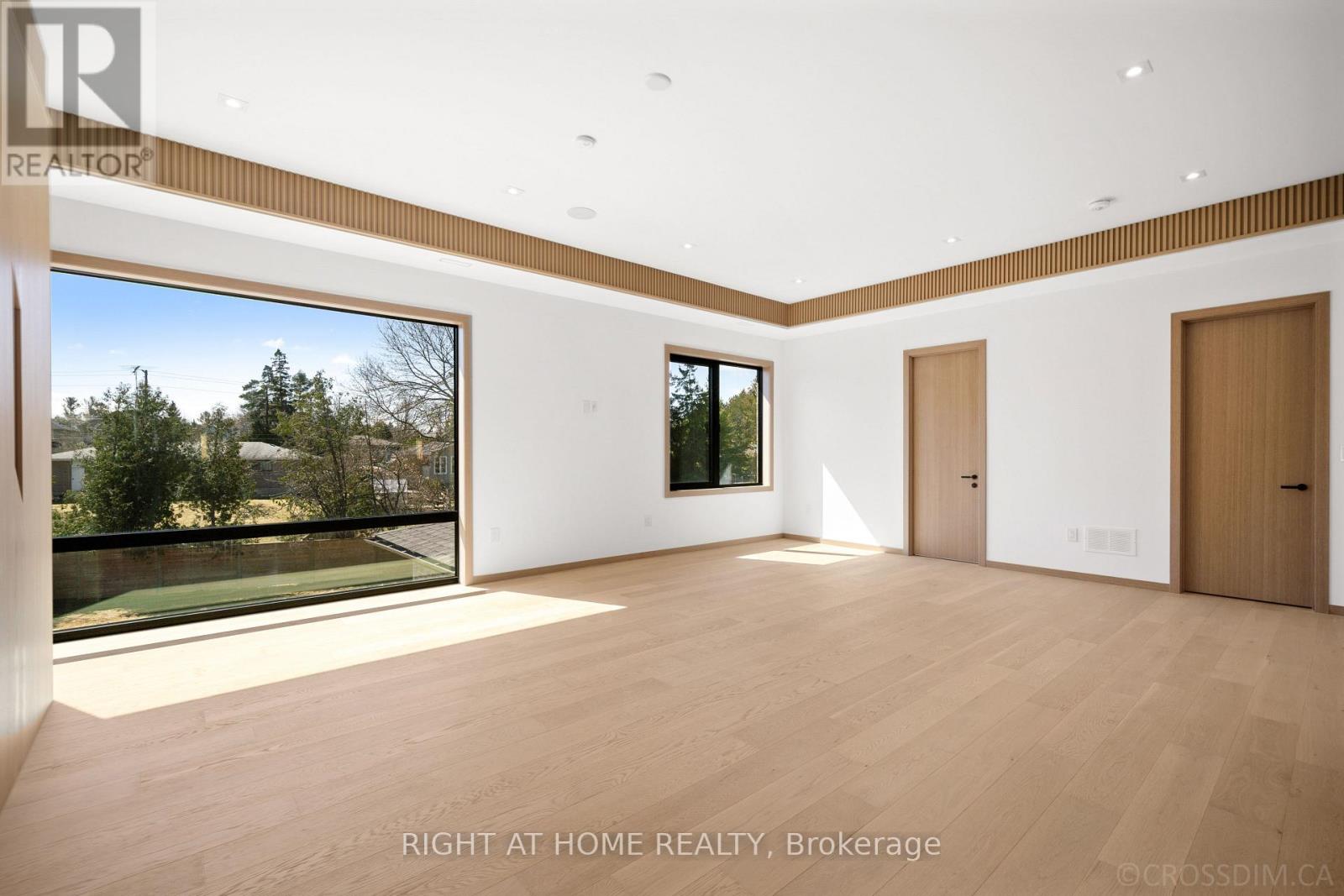 99 DOUGLAS ROAD - 25