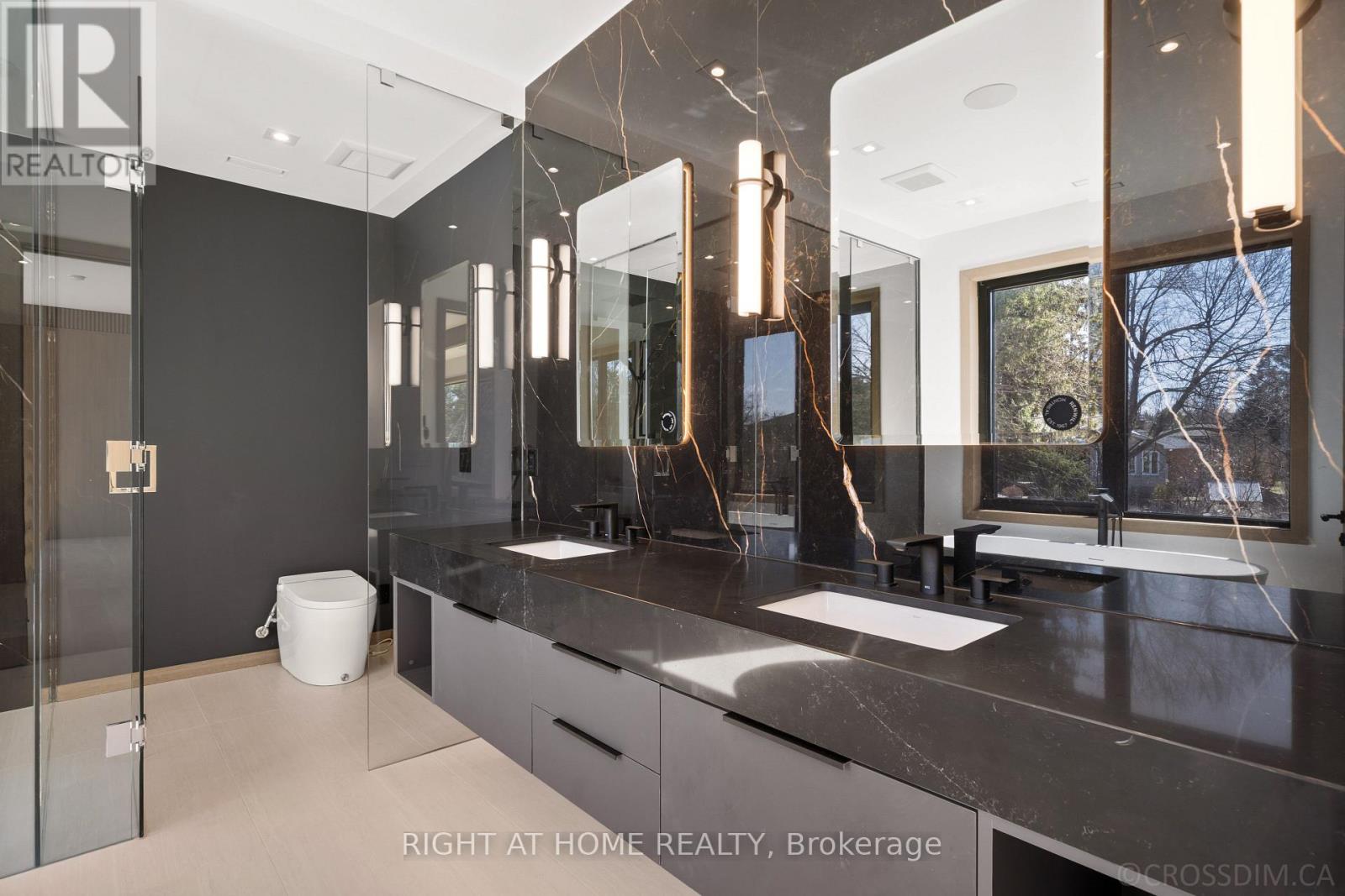 99 DOUGLAS ROAD - 27