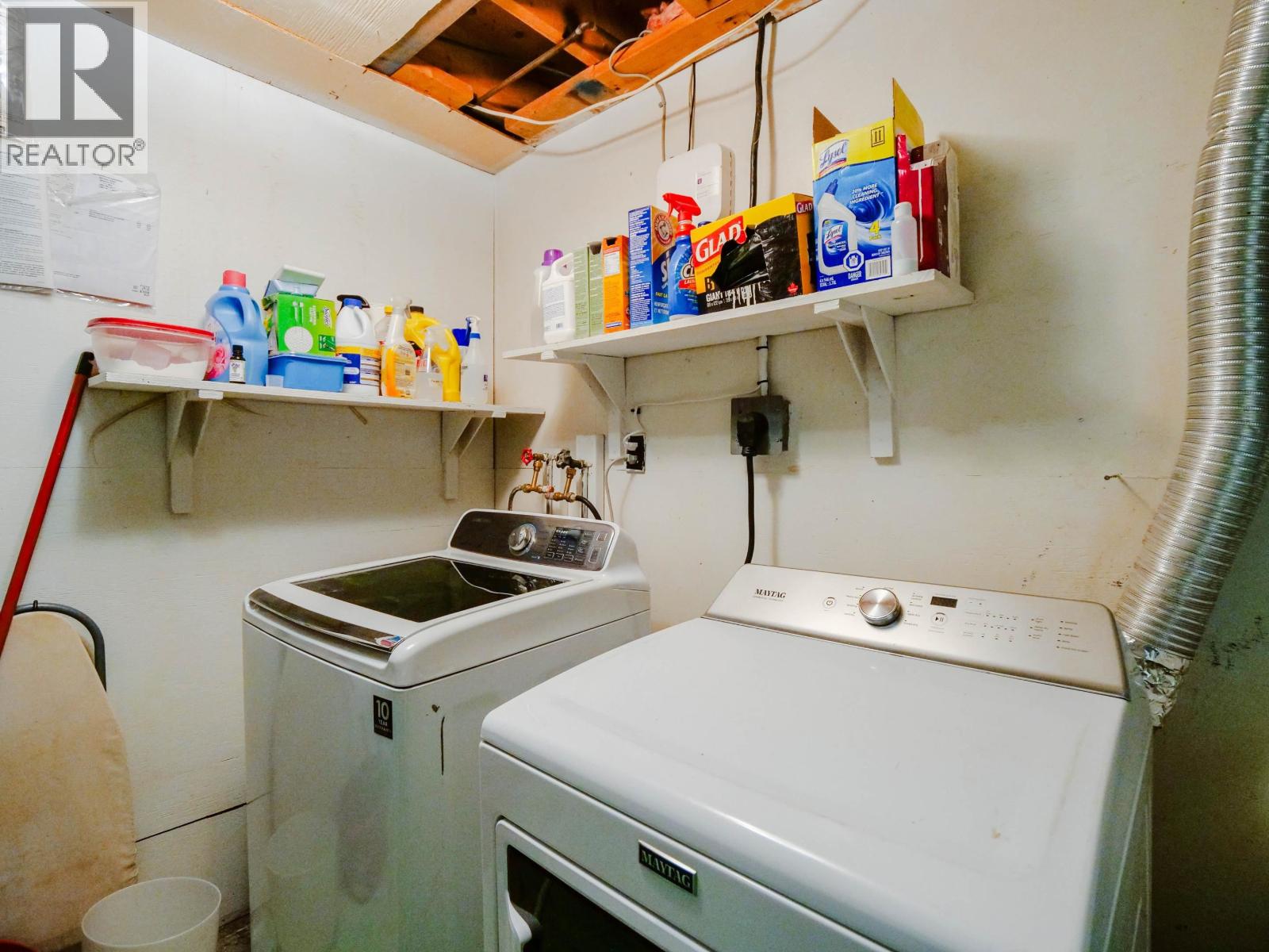 1240 PENTLAND CRESCENT - 24