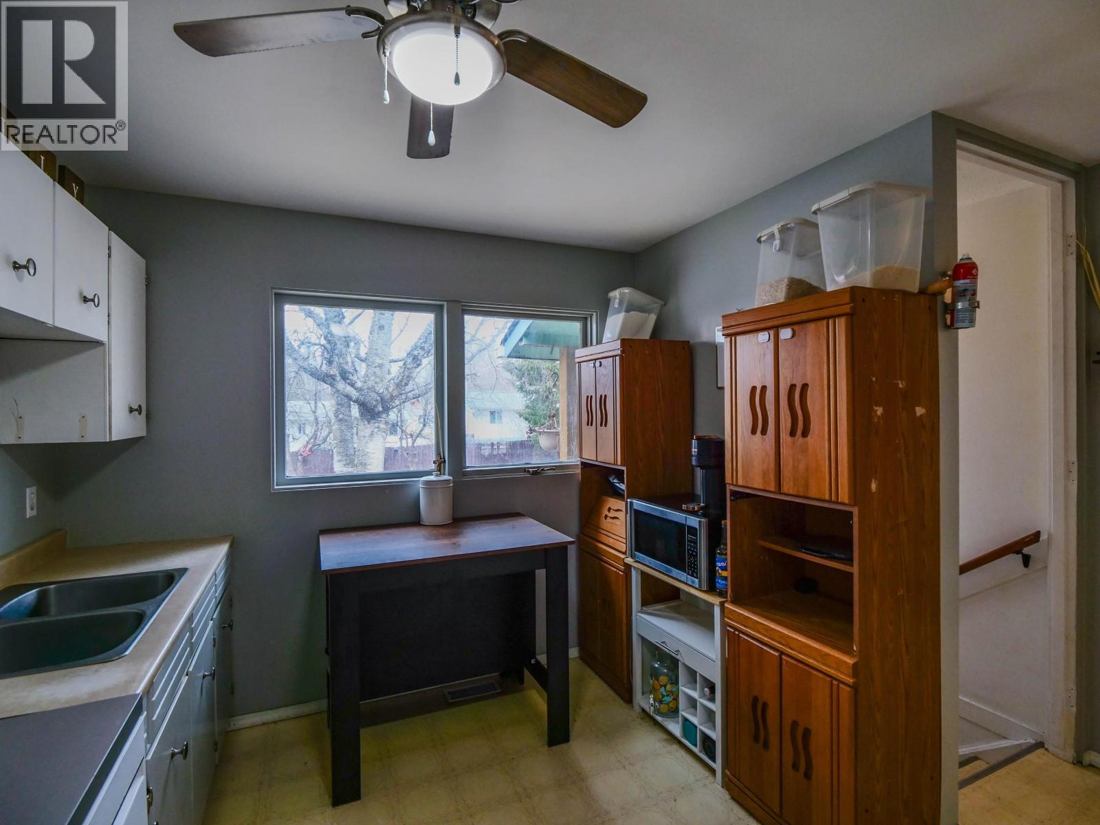 1240 PENTLAND CRESCENT - 9