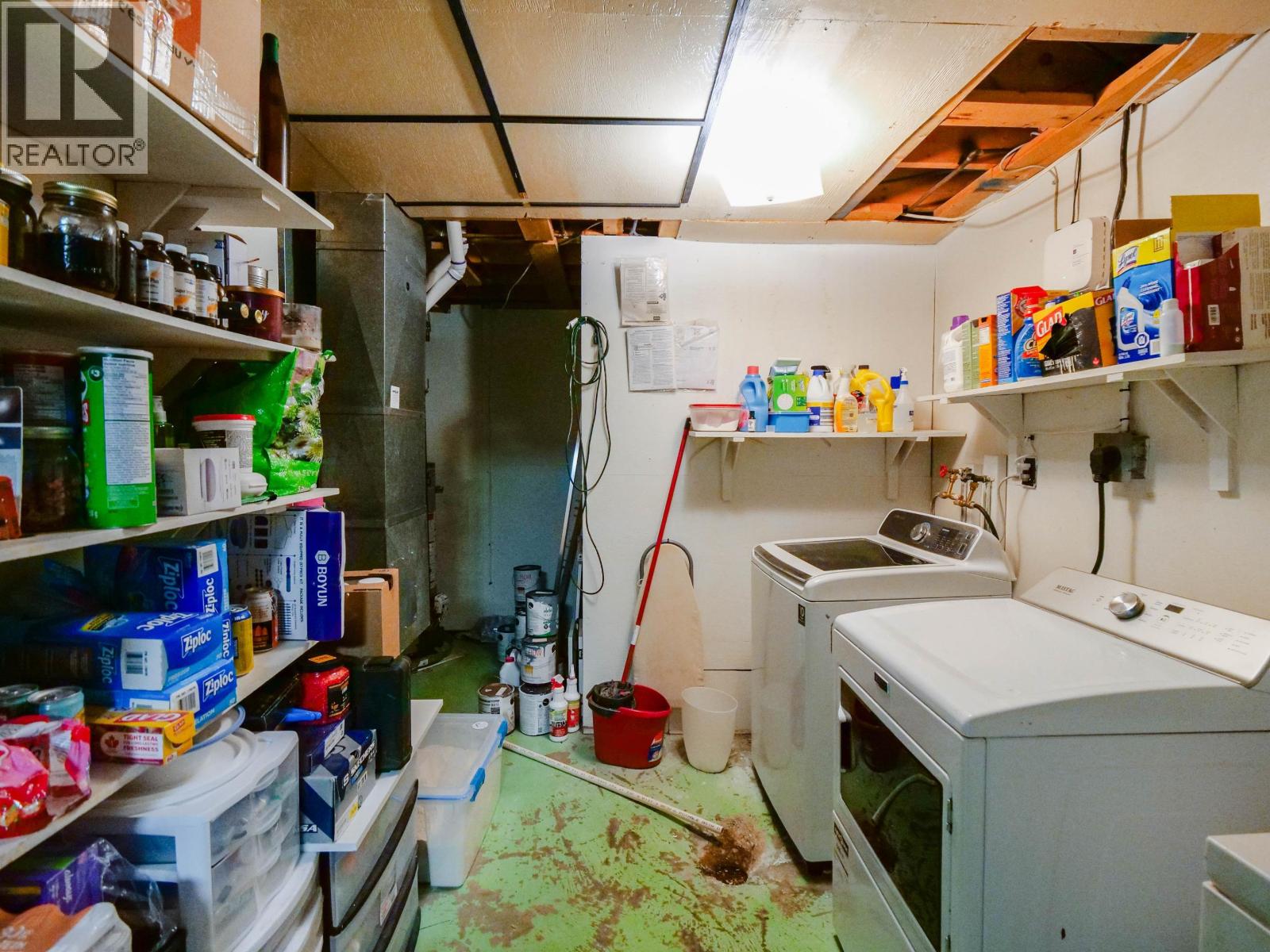 1240 PENTLAND CRESCENT - 23