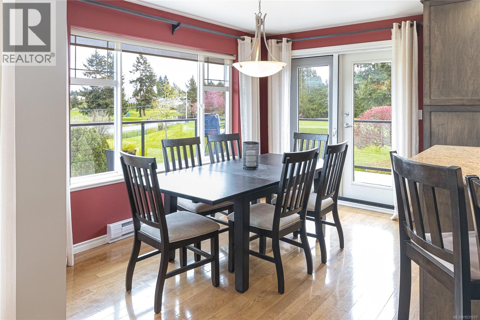 843 COUNTRY CLUB DR - 11