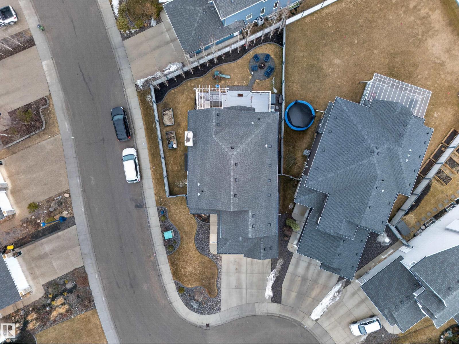 9037 24 AV SW - 5