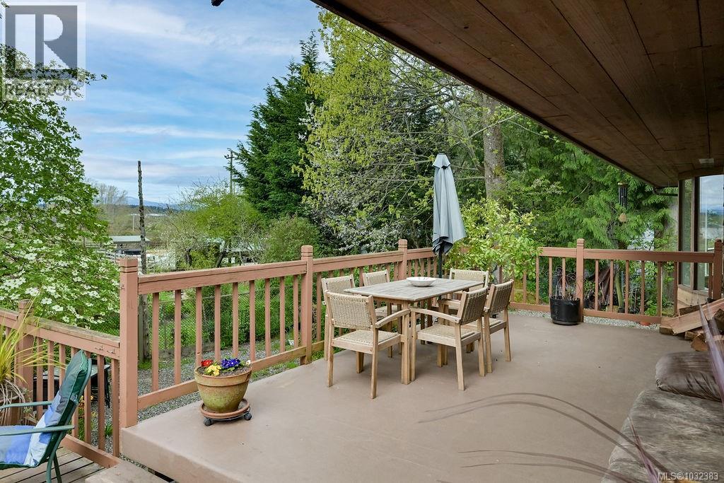 9236 PINETREE RD - 30