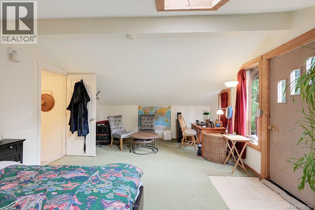 9236 PINETREE RD - 59